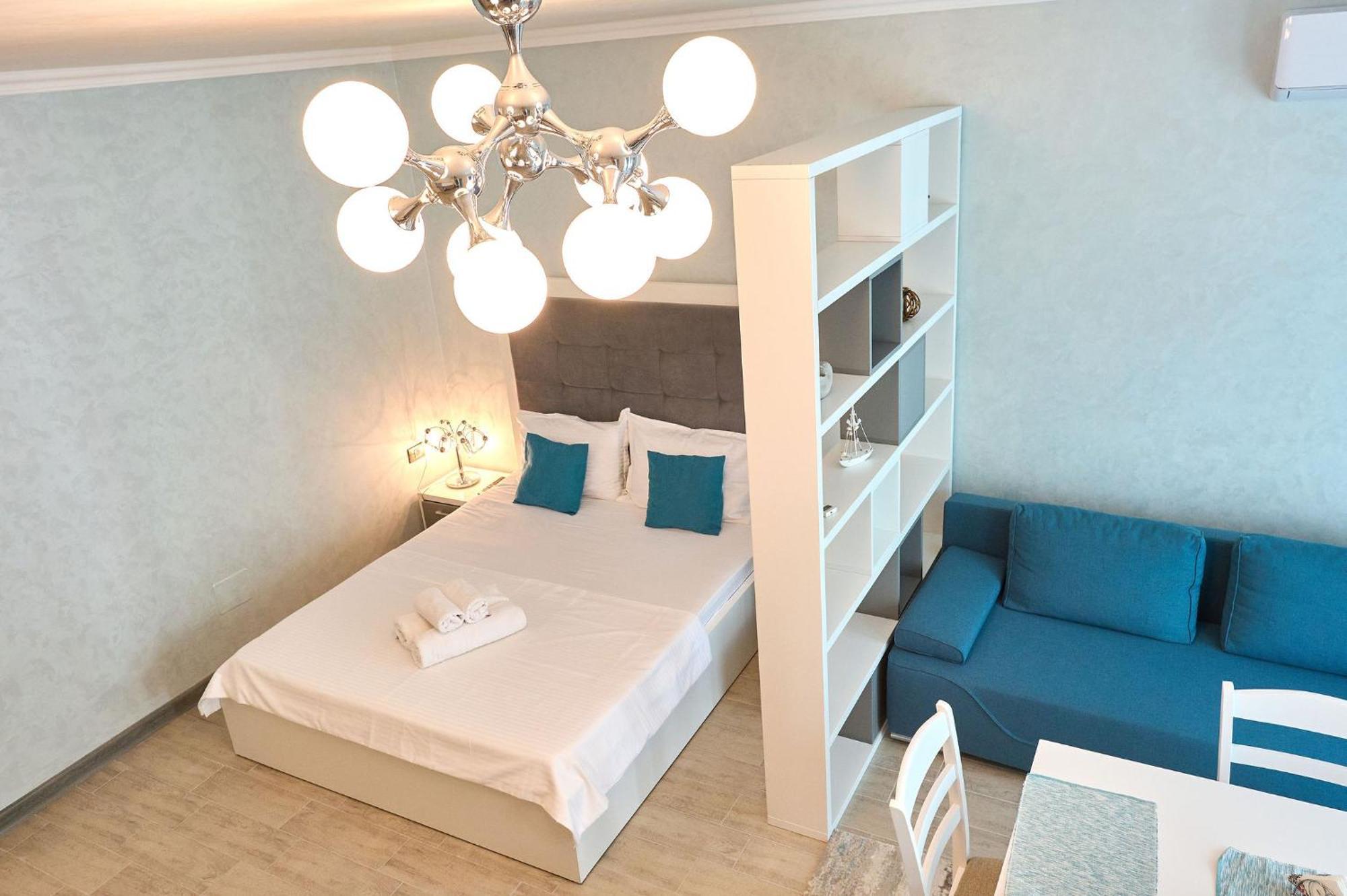 Moonlight Studio - Spa N Pools Beach Resort Mamaia Ngoại thất bức ảnh